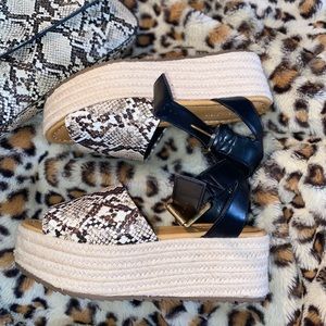 NWOT Snakeskin Platform Sandals